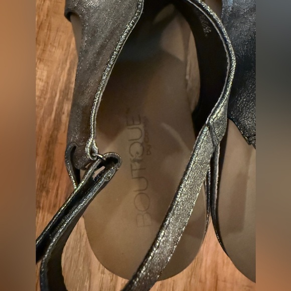 Corkys Silver Metallic T-Strap Sandals with Cushioned Footbed - Picture 4 of 5